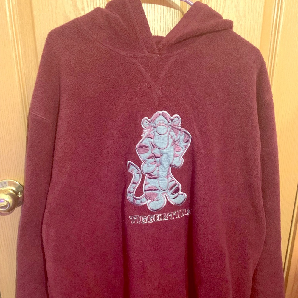 Vintage tigger fleece pullover.